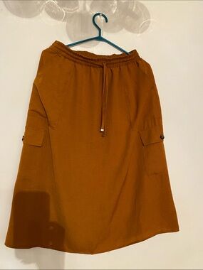 A-Line Cargo Skirt with Drawstring Waist in Rust